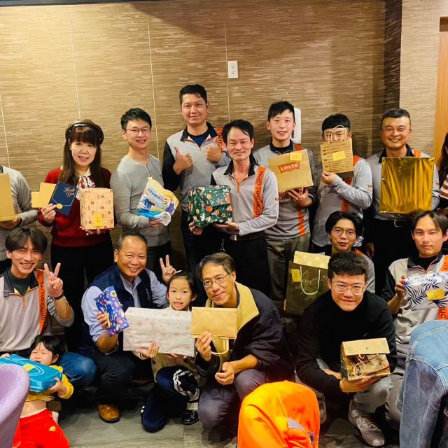 LINE_ALBUM_1131220 歡樂聖誕趴🎄_251009_3